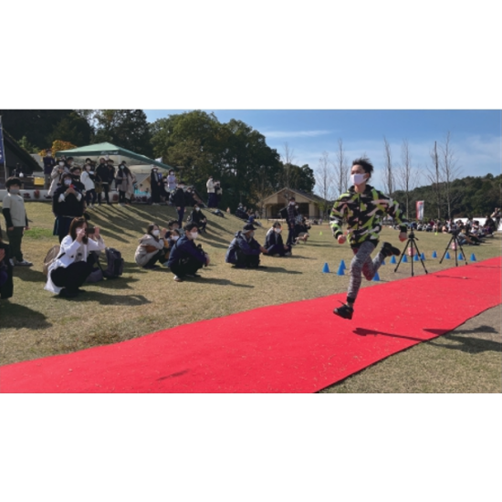 かけっこアタック in 歌舞伎町シネシティ広場